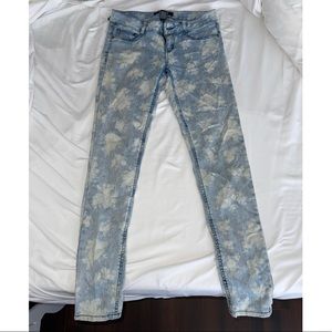 Jeans with white floral print